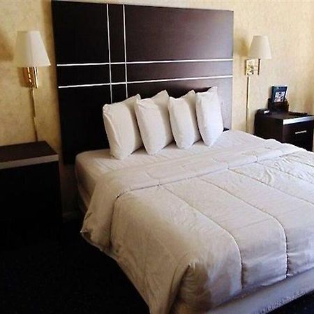 Oceanside Lodge Marmora 外观 照片