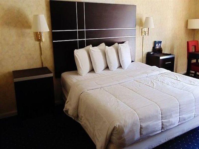 Oceanside Lodge Marmora 外观 照片