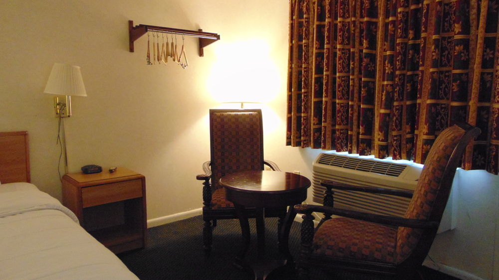 Oceanside Lodge Marmora 外观 照片